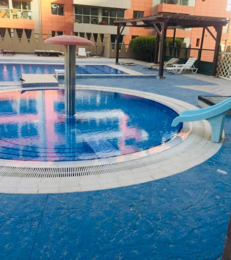 Nash Guest House Females Only Dubai Ngoại thất bức ảnh