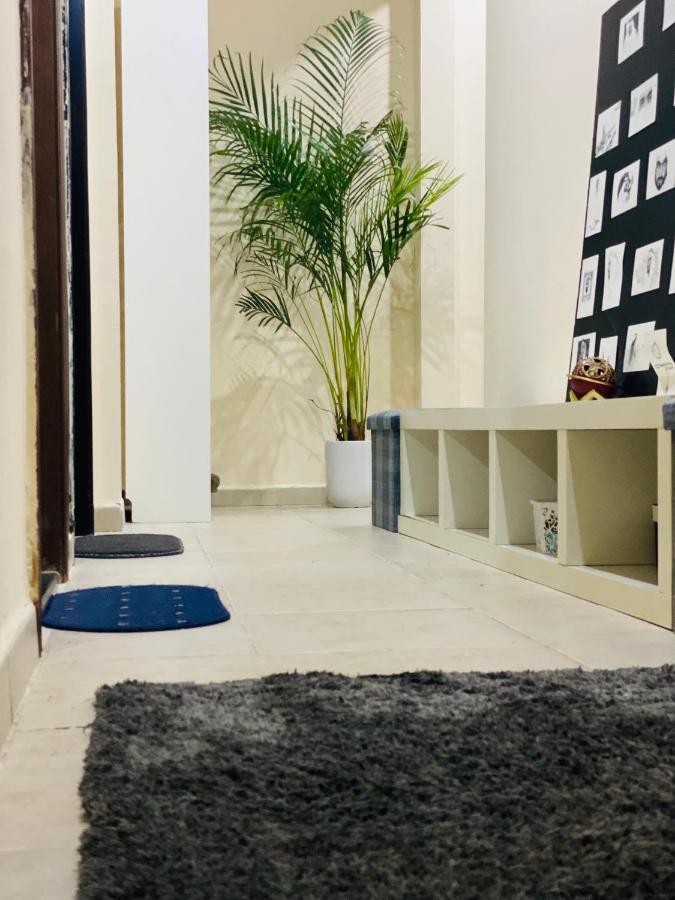 Nash Guest House Females Only Dubai Ngoại thất bức ảnh