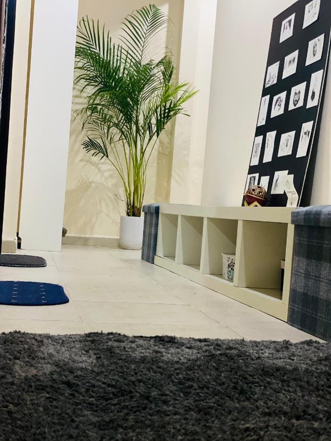 Nash Guest House Females Only Dubai Ngoại thất bức ảnh
