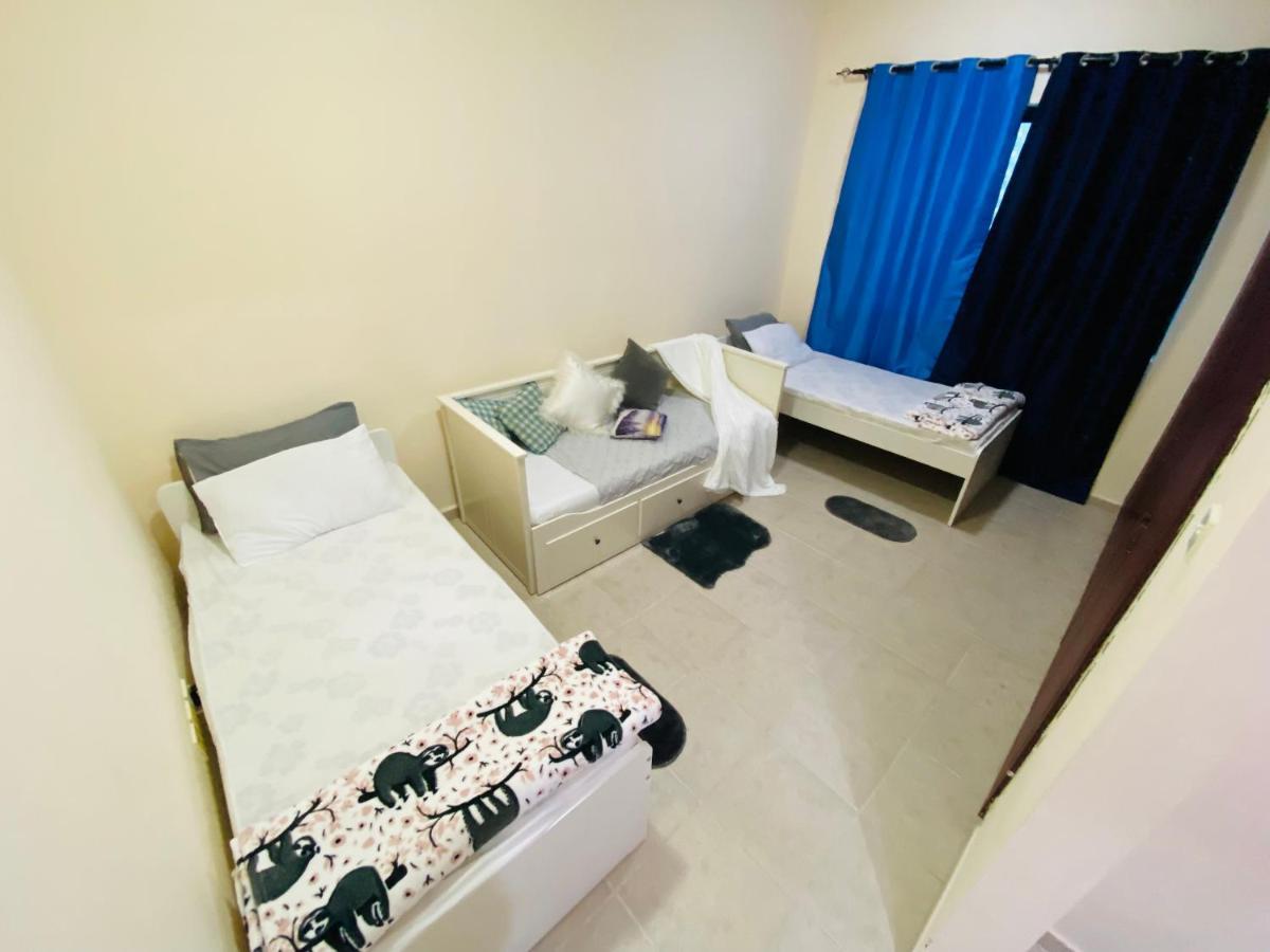 Nash Guest House Females Only Dubai Ngoại thất bức ảnh