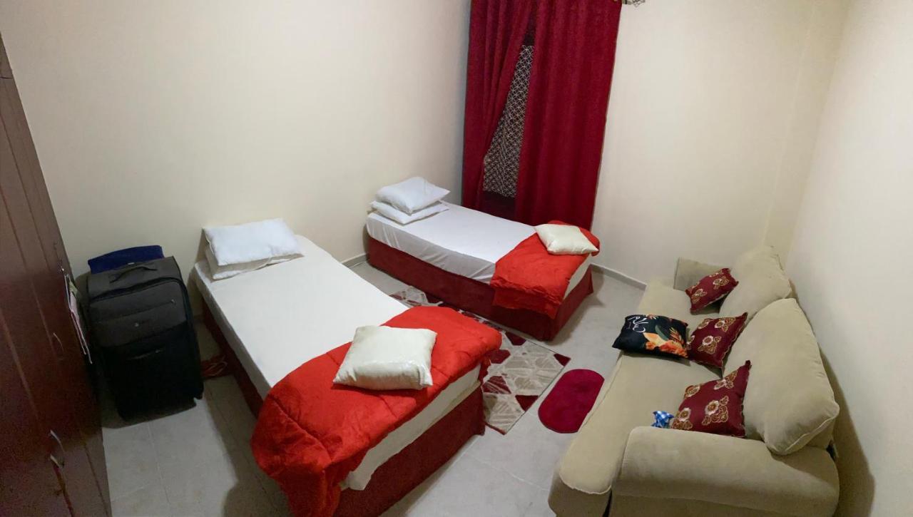 Nash Guest House Females Only Dubai Ngoại thất bức ảnh