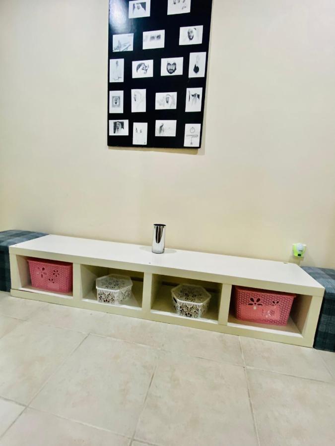 Nash Guest House Females Only Dubai Ngoại thất bức ảnh