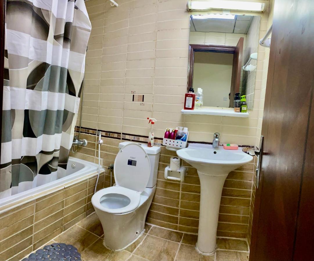 Nash Guest House Females Only Dubai Ngoại thất bức ảnh