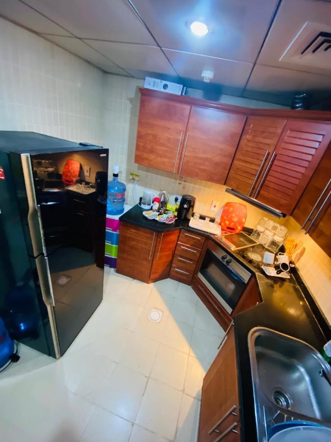 Nash Guest House Females Only Dubai Ngoại thất bức ảnh